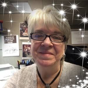 Meet your Posher, Elaine